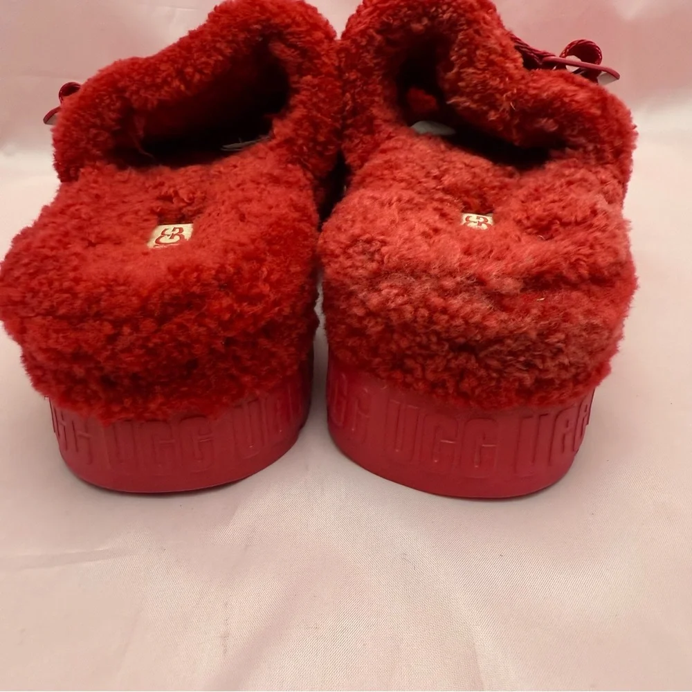 Red Fluffy Sheepskin Platform Slide Slippers Shoes Fluff Yeah Size 5 UGG 💕 - Picture 7 of 9